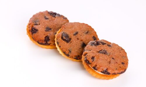 cookie con ganache al cioccolato bianco - biscotto al cioccolato - pasticceria secca - focacceria pasticceria forno di cara - genova pegli